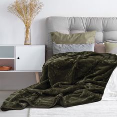 Beauty Home Κουβέρτα μονόχρωμη υπέρδιλη Bernese Art 10500 σε 8 αποχρώσεις 220x240  Green     |  Κουβέρτες Βελουτέ Υπέρδιπλες στο espiti