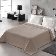 ΚΟΥΒΕΡΤΑ ΥΠΕΡΔΙΠΛΗ 220X240 PIERRE CARDIN NANCY STER 545 TAUPE(55) |  Κουβέρτες Βελουτέ Υπέρδιπλες στο espiti