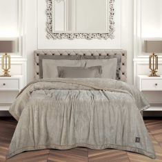 GREENWICH POLO CLUB ΚΟΥΒΕΡΤΑ VELOUR KING ESSENTIAL 3972 TAUPE |  Κουβέρτες Βελουτέ Υπέρδιπλες στο espiti