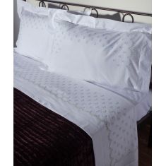 ΧΕΙΡΟΠΟΙΗΤΟ ΣΕΝΤΟΝΙ ΜΕ ΚΕΝΤΗΜΑ 2806A ΤΕΣΣΑΡΩΝ ΤΕΜΑΧΙΩΝ (225CM X 270CM) ΛΕΥΚΟ ΣΙΕΛ 6978000002656 SilkFashion |  Νυφικά Σεντόνια στο espiti