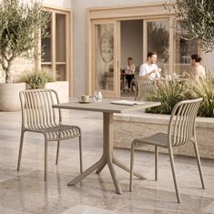 Τραπεζαρία Zoi Groovy pakoworld σετ 3τεμ cappuccino PP 80x80x74εκ |  Σετ τραπεζαρία κήπου στο espiti