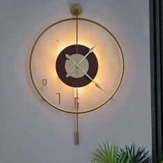 Stewehome Μοντέρνο χρυσό μεταλλικό ρολόι τοίχου LED με εκκρεμές και λατινικό καντράν 50x75 cm 456565 |  Ρολόγια στο espiti