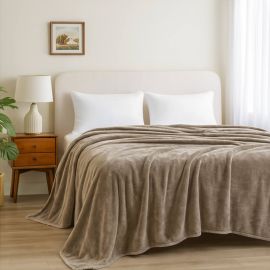 Κουβέρτα βελουτέ υπέρδιπλη Beige Astron Italy |  Κουβέρτες Βελουτέ Υπέρδιπλες στο espiti