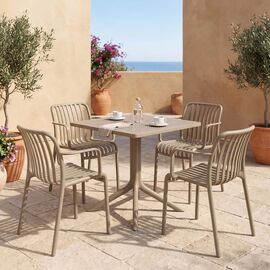 Τραπεζαρία Zoi Groovy pakoworld σετ 5τεμ cappuccino PP 80x80x74εκ |  Σετ τραπεζαρία κήπου στο espiti