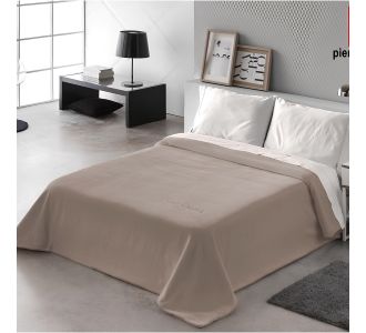 ΚΟΥΒΕΡΤΑ ΥΠΕΡΔΙΠΛΗ 220X240 PIERRE CARDIN NANCY STER 545 TAUPE(55) |  Κουβέρτες Βελουτέ Υπέρδιπλες στο espiti
