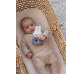 Miffy Fluffy Λούτρινη Κουδουνίστρα Ραφ |  Βρεφικά Παιχνιδάκια στο espiti