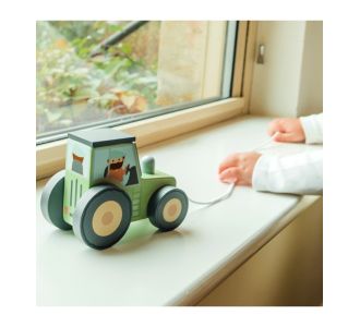 Τρακτέρ Famyard  Pull Along Orange Tree Toys |  Βρεφικές Πάντες στο espiti