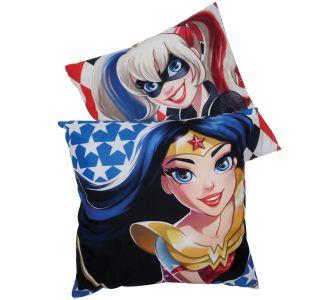 SUPER HERO GIRLS 5504 ΜΑΞΙΛΑΡΙ ΦΙΓΟΥΡΑΣ 40Χ40 ΚΟΚΚΙΝΟ, ΜΠΛΕ, ΧΡΥΣΟ |  Παιδικά διακοσμητικά μαξιλάρια στο espiti
