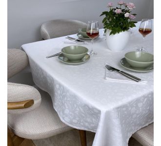 Τραπεζομάντηλο Σετ 9τεμ (140Χ220+8Πετσέτες) White Astron Italy |  Astron στο espiti