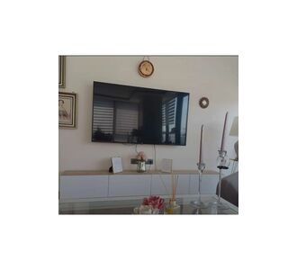Stewehome Μοντέρνα επιτοίχια μονάδα τηλεόρασης με ντουλάπια από σανίδα μελαμίνης Λευκό 240x30x30 cm 420867 |  Έπιπλα τηλεόρασης στο espiti