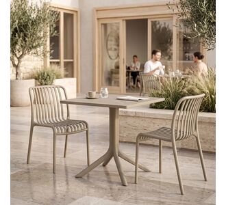 Τραπεζαρία Zoi Groovy pakoworld σετ 3τεμ cappuccino PP 80x80x74εκ |  Σετ τραπεζαρία κήπου στο espiti