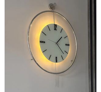 Stewehome Μεταλλικό ρολόι τοίχου LED με εκκρεμές και χρωμιωμένο φινίρισμα 50x75 cm 817437 |  Ρολόγια στο espiti