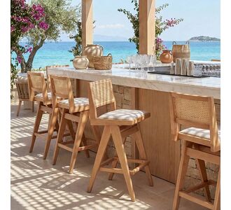 Σκαμπό bar Winslow pakoworld ξύλο rubberwood ανοικτό καρυδί-pvc rattan φυσικό-ύφασμα γκρι 44.5x46x98εκ |  Σκαμπώ μπαρ στο espiti